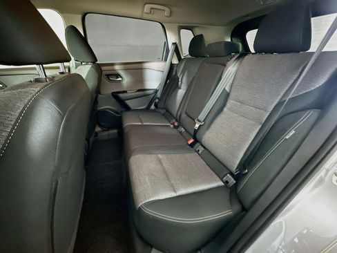 Used 2023 Nissan Rogue SV FWD image 26