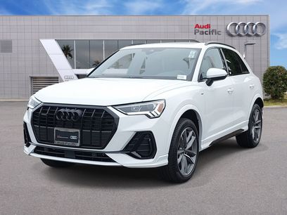 Certified 2025 Audi Q3 2.0T Premium w/ Convenience Package