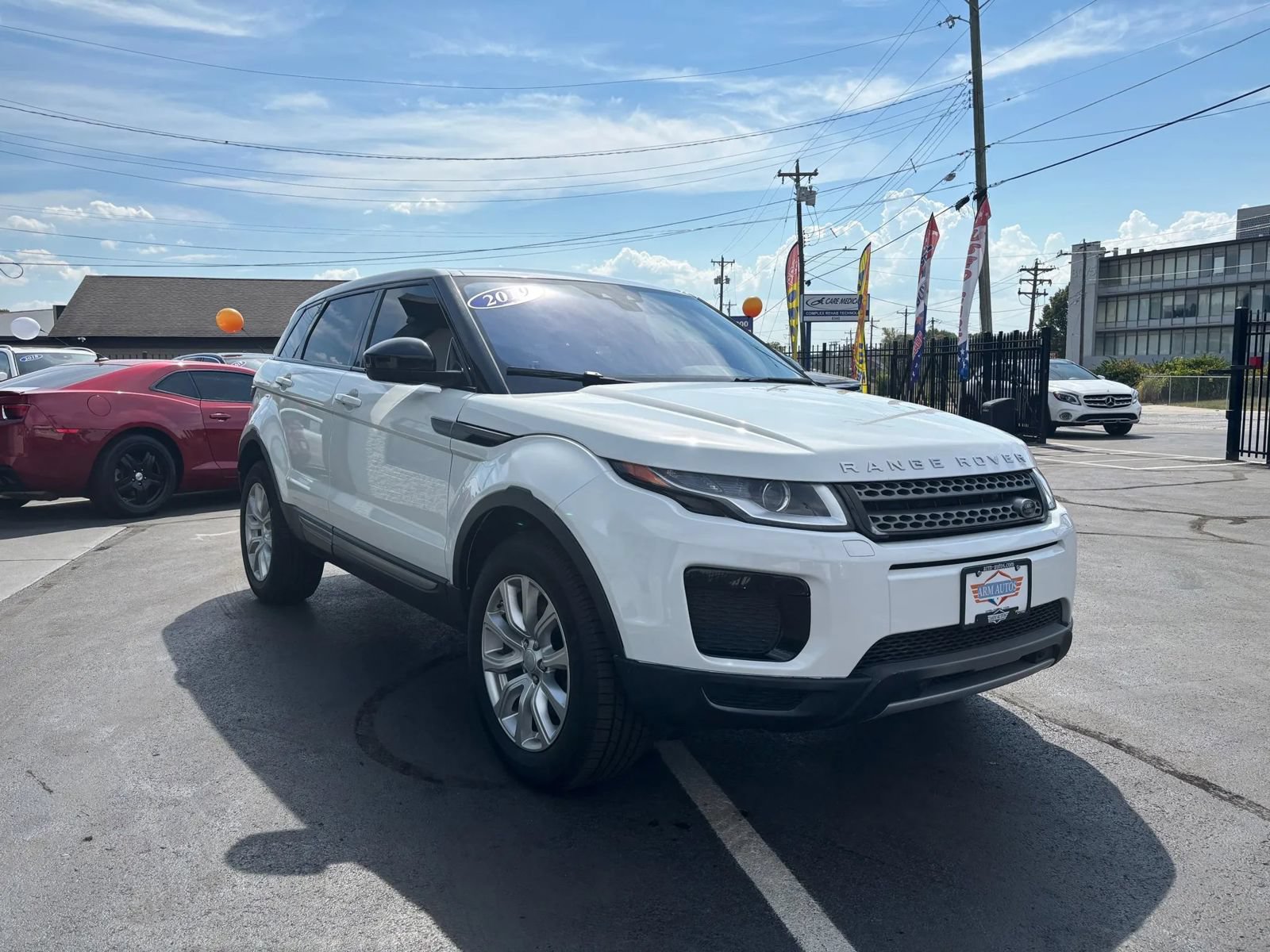 Used 2019 Land Rover Range Rover Evoque SE Premium AWD/4WD image 16
