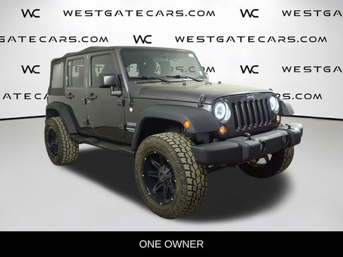 Used 2017 Jeep Wrangler Unlimited Sport w/ Connectivity Group image 2