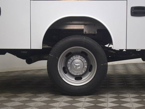 New 2026 RAM 5500 Tradesman w/ Chrome Appearance Group AWD/4WD image 7
