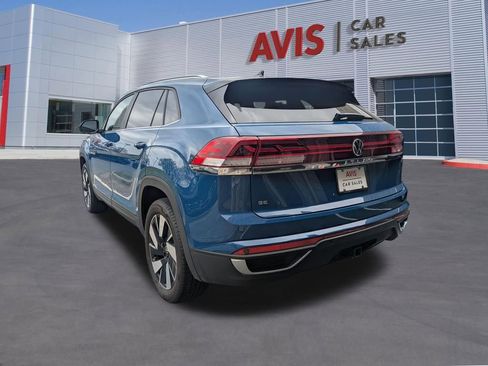 Used 2025 Volkswagen Atlas Cross Sport SE image 9