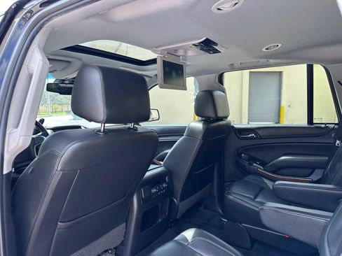 Used 2018 Chevrolet Tahoe Premier AWD/4WD image 10