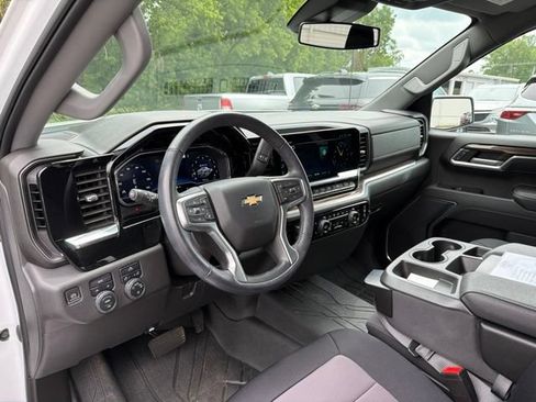 Certified 2022 Chevrolet Silverado 1500 LT w/ Protection Package AWD/4WD image 16