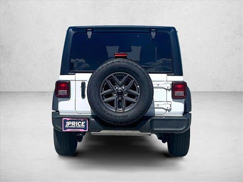 Used 2025 Jeep Wrangler Unlimited Sport AWD/4WD image 4
