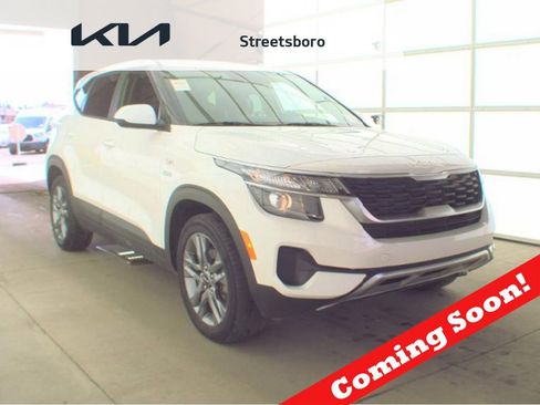 Used 2023 Kia Seltos LX image 1