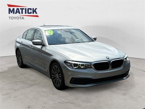 Used 2019 BMW 530i w/ Convenience Package image 1