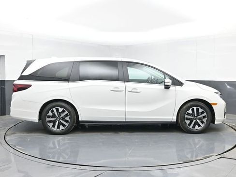 New 2026 Honda Odyssey EX-L image 11