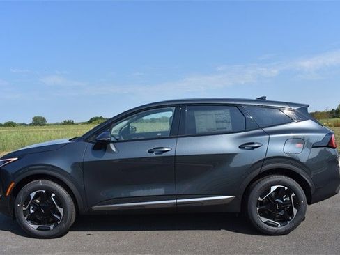 New 2026 Kia Sportage S image 6