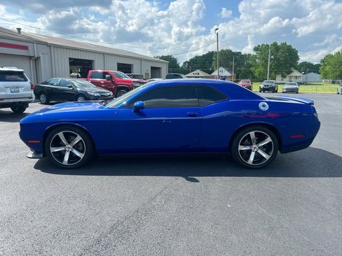 Used 2019 Dodge Challenger GT w/ Plus Package RWD image 8