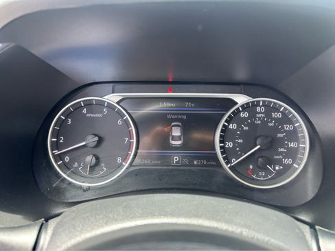 Used 2024 Nissan Sentra SR FWD image 7