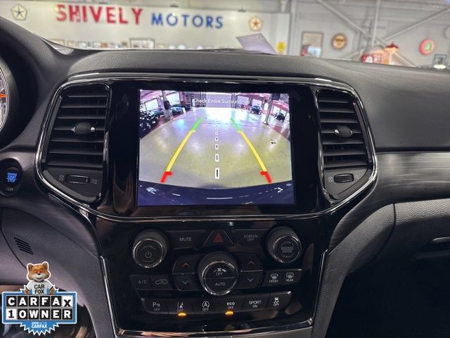 Used 2020 Jeep Grand Cherokee Laredo w/ Laredo X Package AWD/4WD image 24