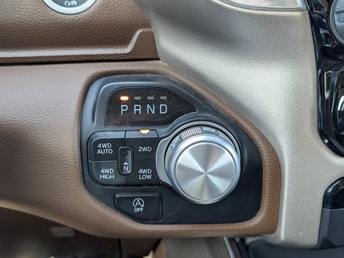 Used 2020 RAM 1500 Laramie AWD/4WD image 33