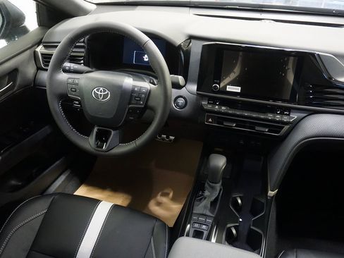 New 2026 Toyota Camry SE image 28