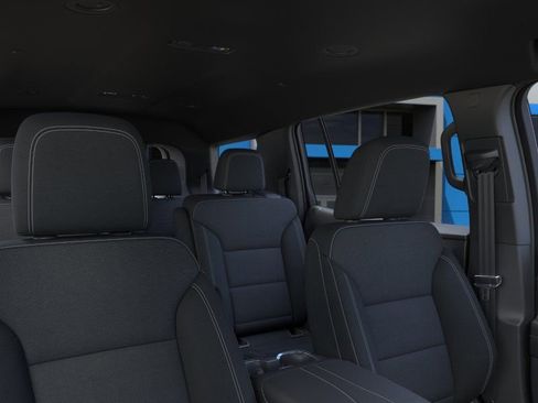 New 2026 Chevrolet Traverse LT image 24