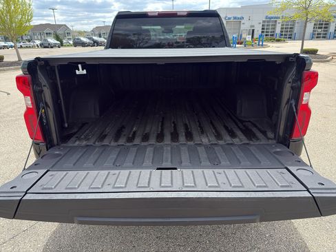 Used 2023 Chevrolet Silverado 1500 RST w/ Z71 Off-Road Package AWD/4WD image 13