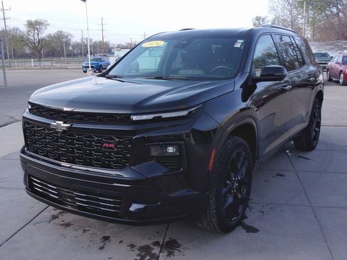 Used 2024 Chevrolet Traverse RS w/ LPO, Floor Liner Package image 19