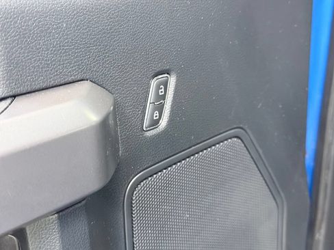 Used 2020 Ford F150 XLT w/ Equipment Group 302A Luxury AWD/4WD image 11