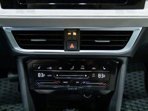 New 2026 Volkswagen Taos SE AWD/4WD image 20