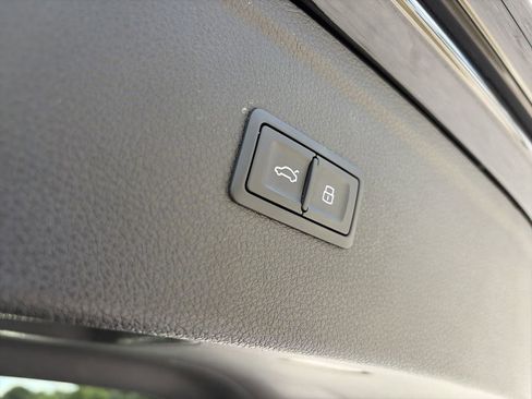 Used 2023 Audi Q5 2.0T Premium w/ Convenience Package AWD/4WD image 15