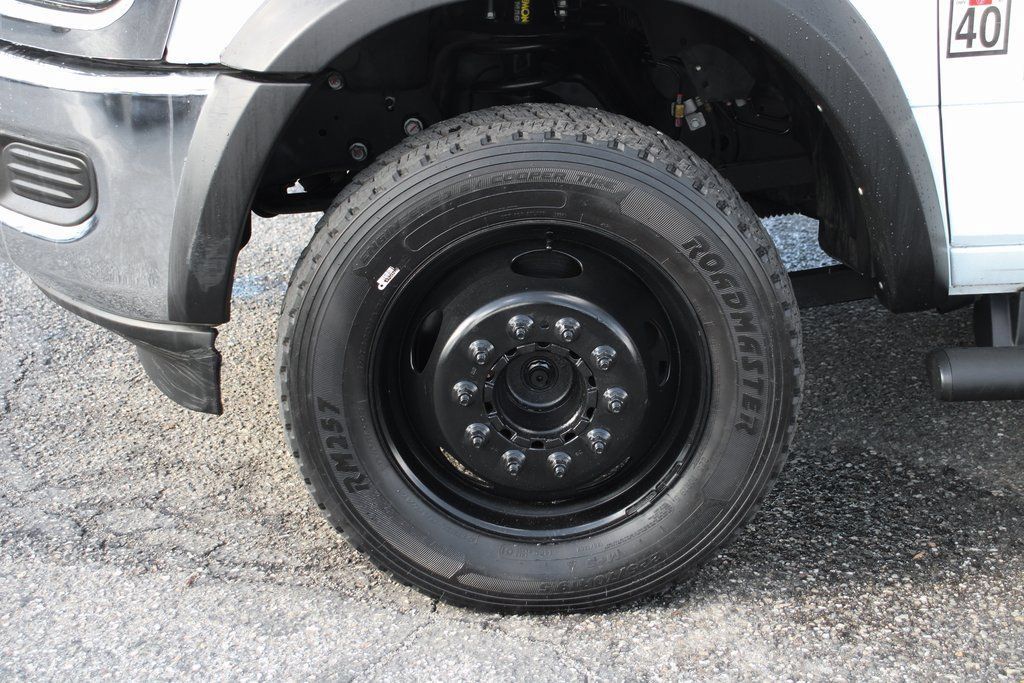 Used 2022 RAM 5500 Tradesman w/ Chrome Appearance Group AWD/4WD image 36
