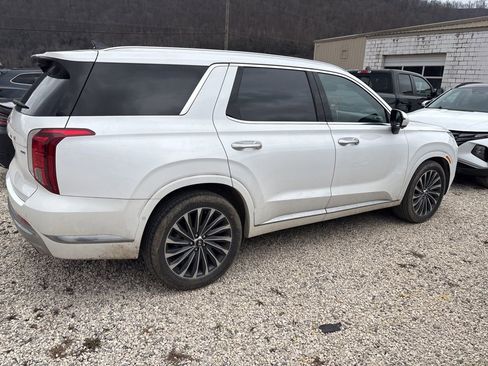Used 2024 Hyundai Palisade Calligraphy image 11