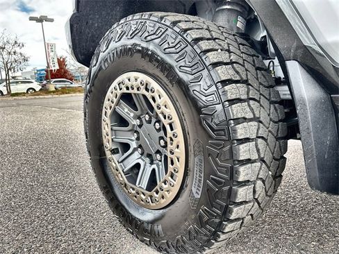 New 2025 GMC Hummer EV 3X w/ Battery Pack, 24 Module Pack image 26