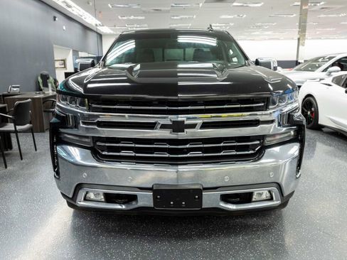 Used 2019 Chevrolet Silverado 1500 LTZ w/ LTZ Plus Package image 3