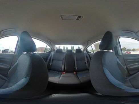 Used 2025 Nissan Versa SV FWD image 40
