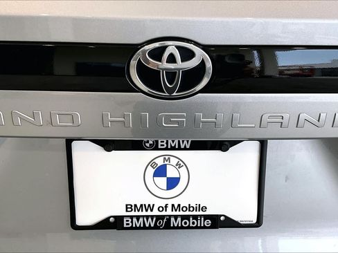 Used 2024 Toyota Grand Highlander FWD image 30
