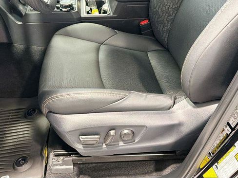 Certified 2025 Toyota Tacoma Limited AWD/4WD image 16