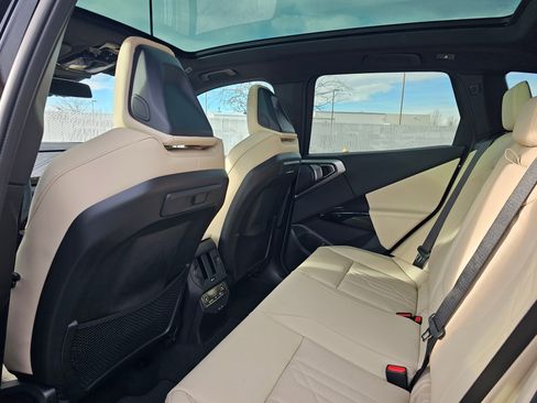 New 2026 BMW X3 xDrive30 w/ Premium Package image 12