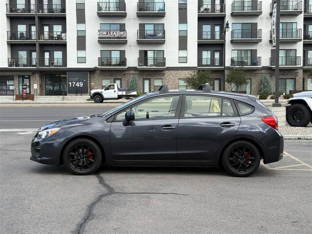 Used 2013 Subaru Impreza 2.0i Premium w/ All-Weather Pkg AWD/4WD image 4