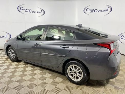 Used 2019 Toyota Prius LE AWD/4WD image 4