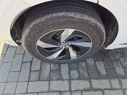 Certified 2024 Jaguar F-PACE R-Dynamic S AWD/4WD image 12