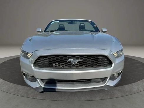 Used 2015 Ford Mustang Convertible w/ Equipment Group 051A RWD image 10