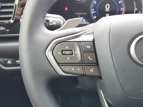 Used 2025 Lexus NX 250 FWD w/ Towing Package (2000 Lbs) image 27