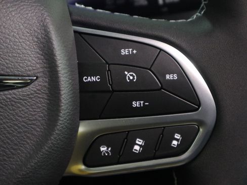 New 2026 Chrysler Pacifica Select image 29