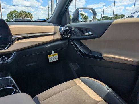 New 2026 Chevrolet Equinox ACTIV FWD image 18