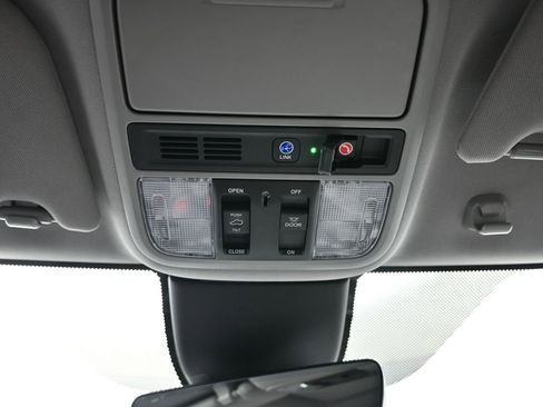 Certified 2023 Honda Odyssey Touring image 22