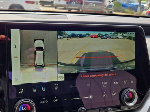 New 2026 Lexus TX 500h AWD image 18
