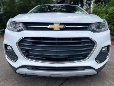 Used 2018 Chevrolet Trax Premier FWD image 8