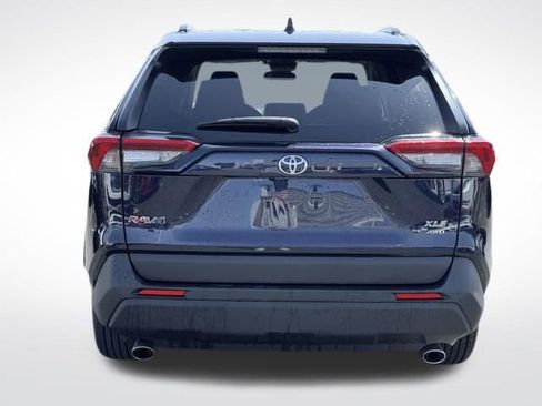 Used 2024 Toyota RAV4 XLE AWD/4WD image 7