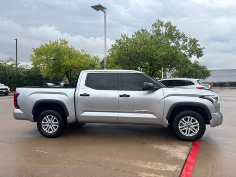 Used 2022 Toyota Tundra SR5 RWD image 4