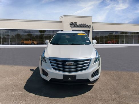 Used 2019 Cadillac XT5 Luxury AWD/4WD image 3