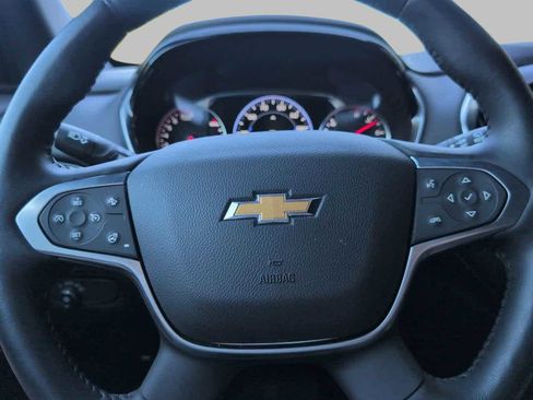 Used 2022 Chevrolet Traverse Premier image 36