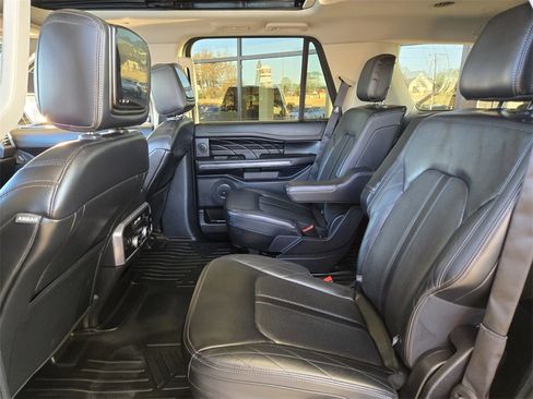 Used 2020 Ford Expedition Platinum image 14