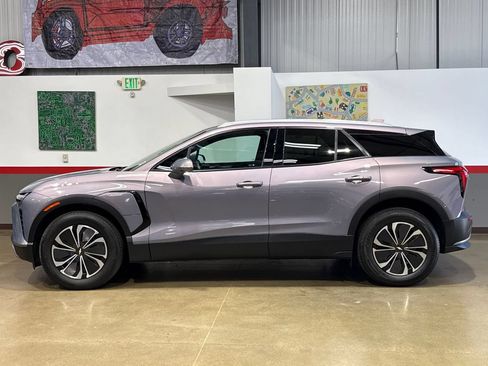 Used 2024 Chevrolet Blazer EV LT AWD/4WD image 4