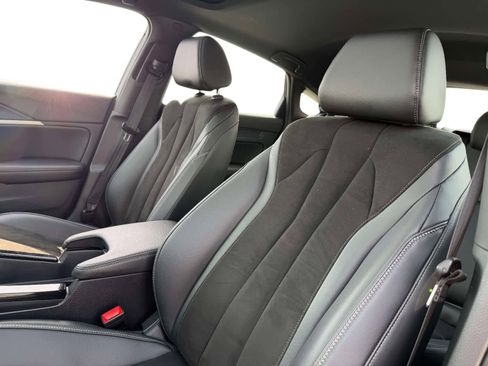 Used 2023 Acura Integra A-Spec image 11