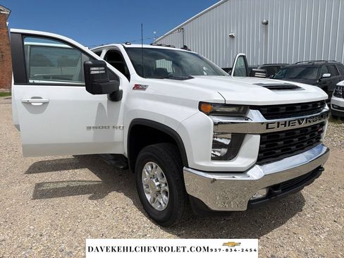 Used 2022 Chevrolet Silverado 3500 LT w/ Convenience Package AWD/4WD image 30